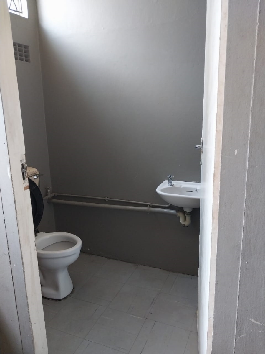  Bedroom Property for Sale in Southernwood Eastern Cape